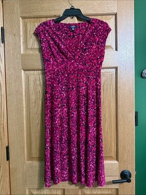 Chaps Magenta and Black Cap-Sleeve Midi Dress